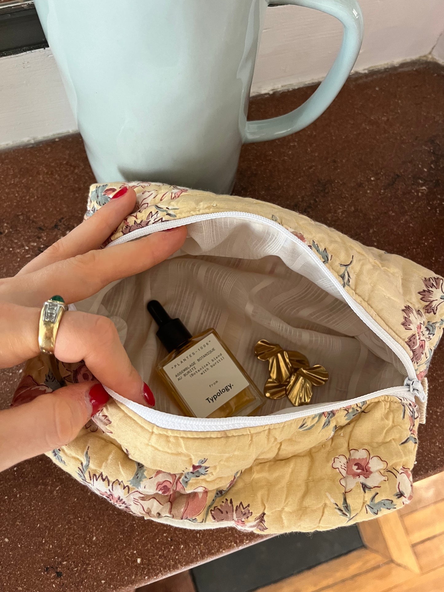 Trousse VOYAGEUSE - Fleurie jaune